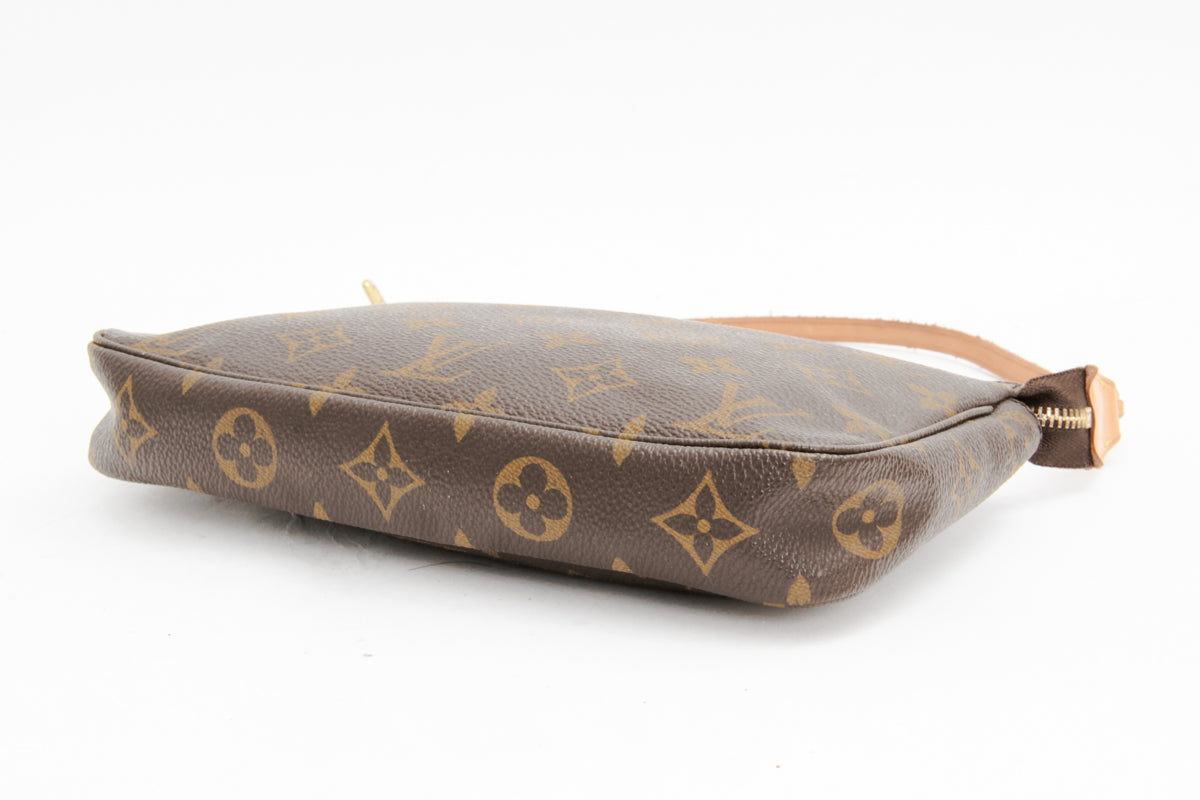 POCHETTE MONOGRAM BAG
