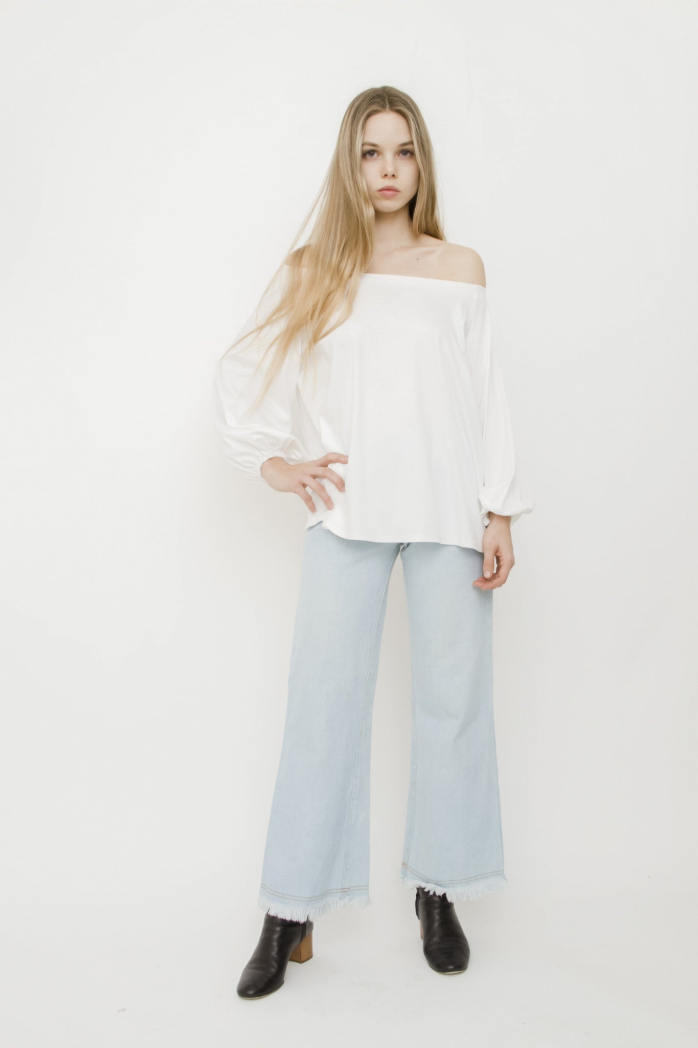 WHITE PEPPER TOP