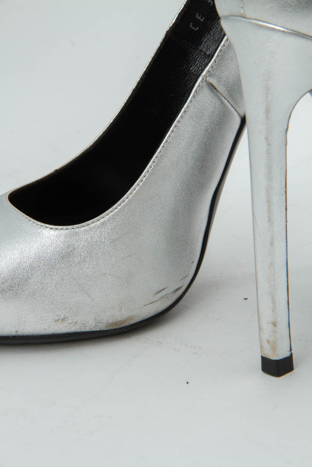 THORN HEELS