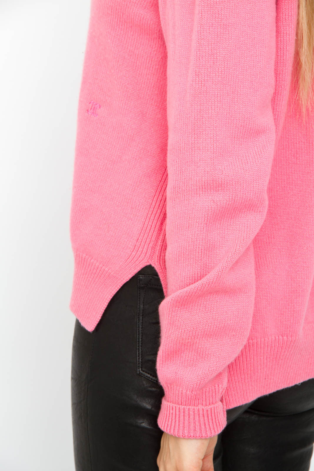 VINTAGE PINK SWEATER