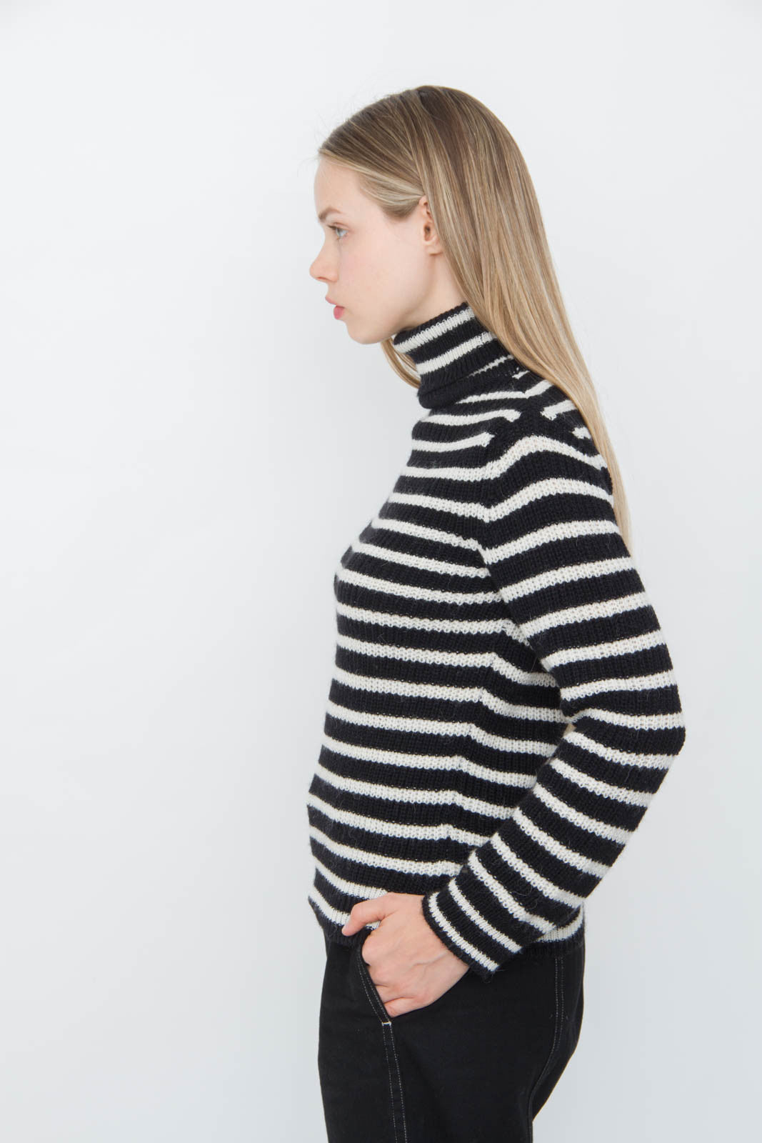 SEELY SWEATER