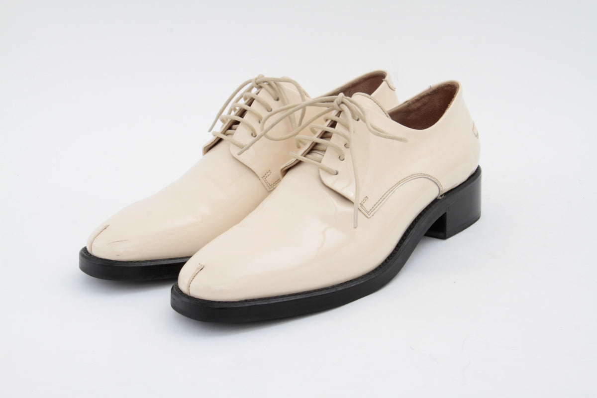 BENTLEY OXFORDS WITH TAGS