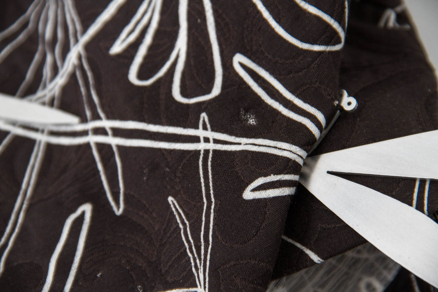 DRAGONFLY APPLIQUE TOP