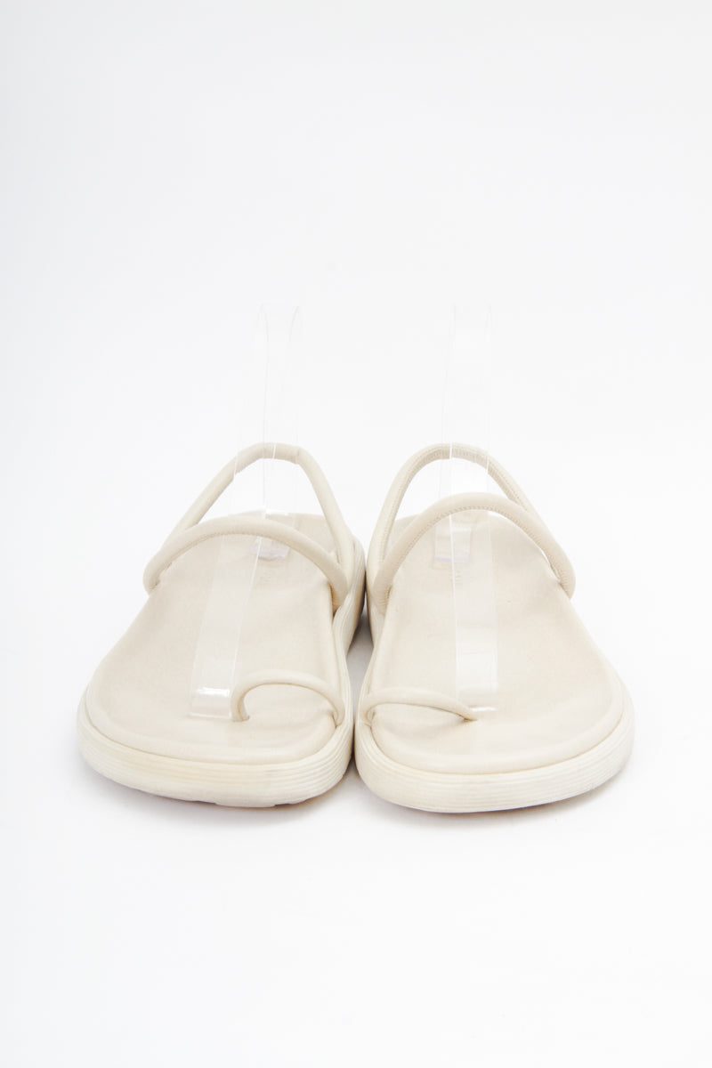 TUBE RING SANDAL