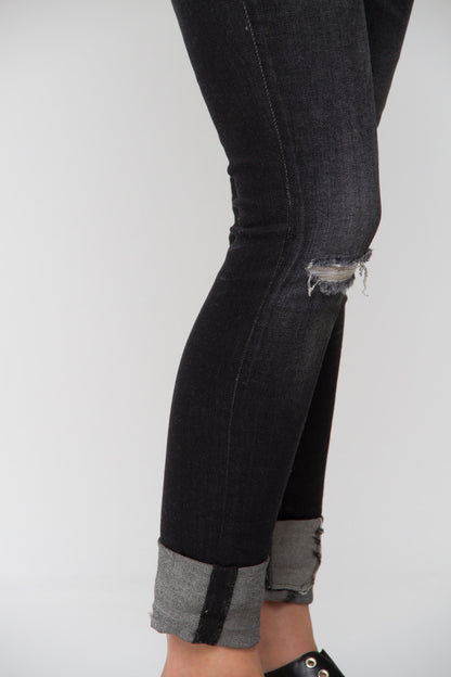 ALLISON RIPPED JEANS