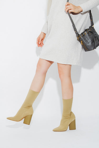 BEIGE KNIT BOOTS
