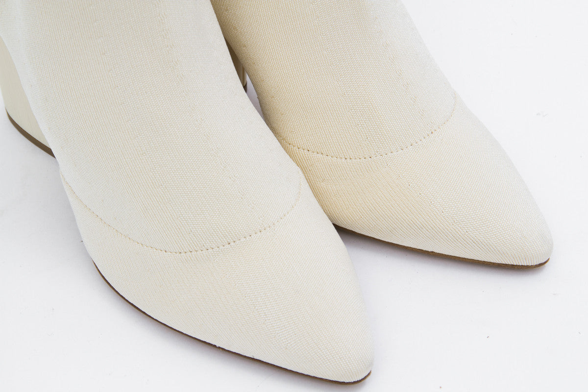 IVORY KNIT BOOTS