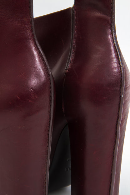 KIM BOOTIES