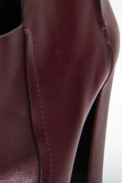 KIM BOOTIES