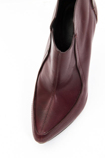 KIM BOOTIES