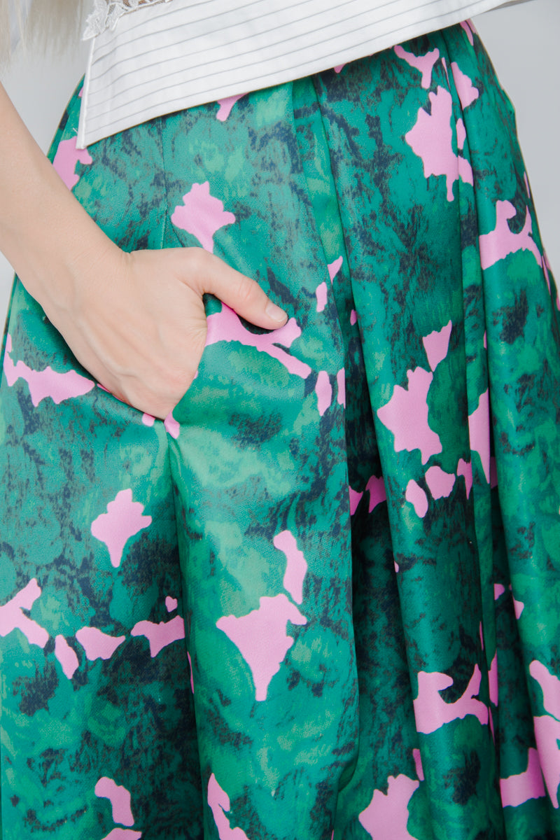 SILK FLORAL SKIRT WITH TAGS