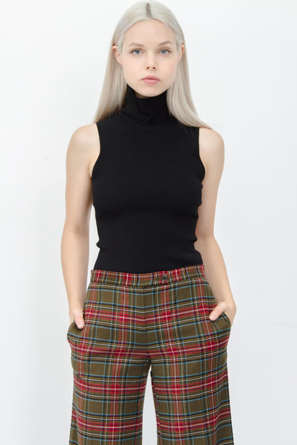 SLEEVELESS TURTLENECK