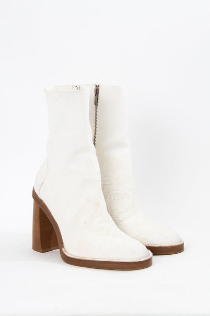 CURVED EMBROIDERED BOOTS