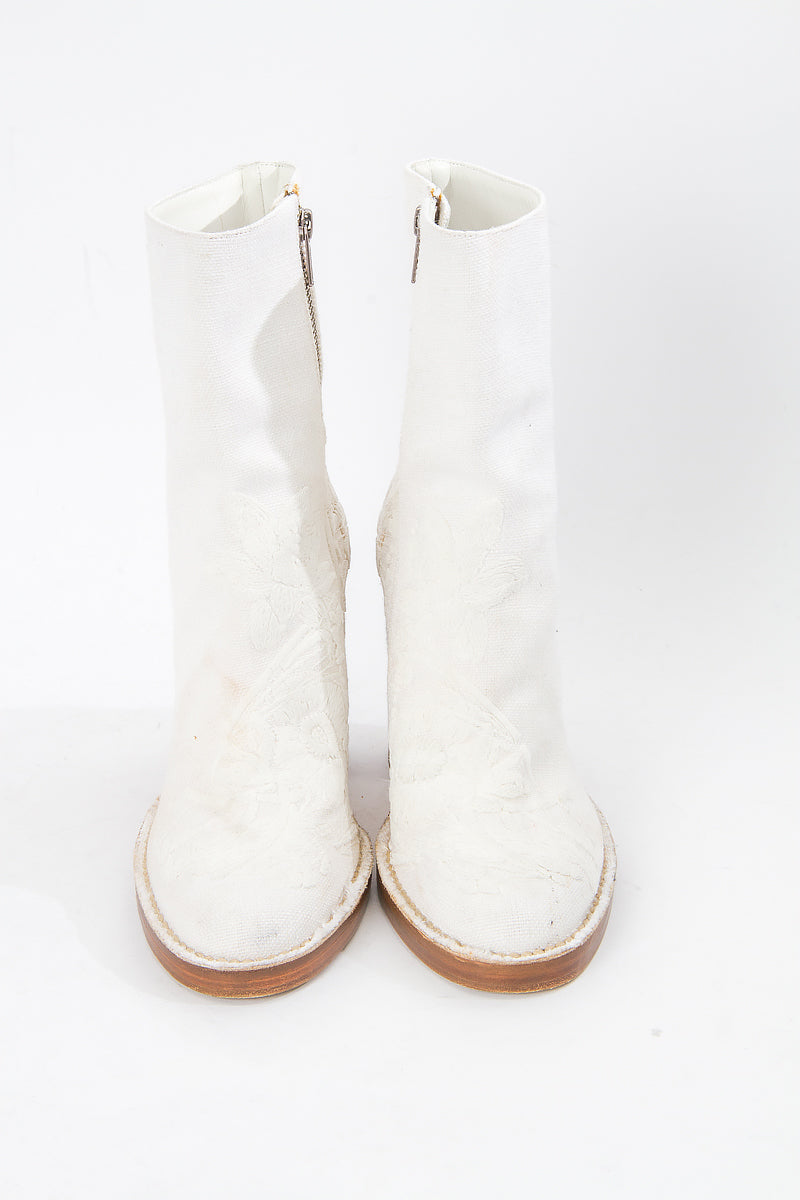 CURVED EMBROIDERED BOOTS