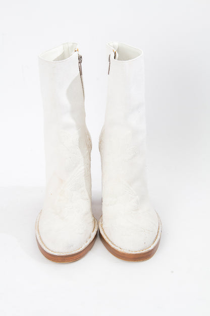 CURVED EMBROIDERED BOOTS