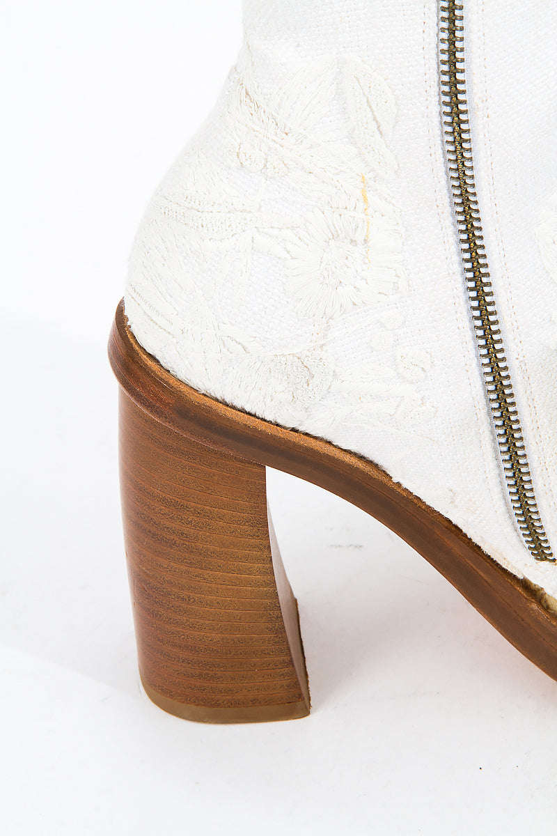 CURVED EMBROIDERED BOOTS