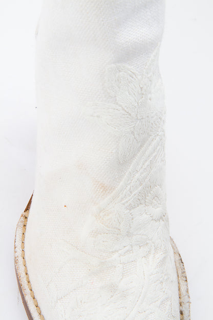 CURVED EMBROIDERED BOOTS