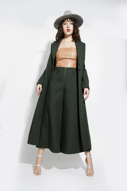 EXAGERRATED WOOL PANTS