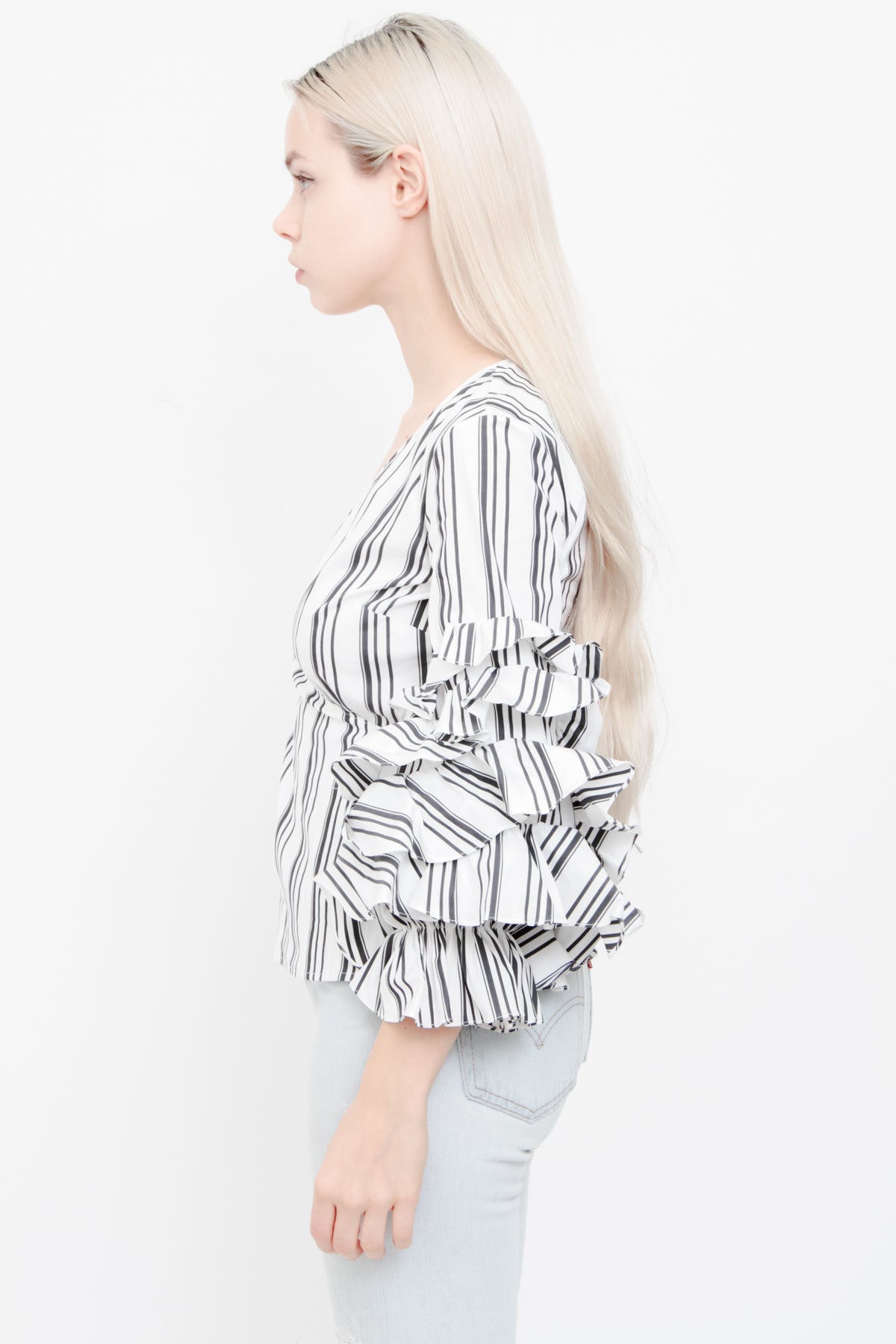 ATHENA RUFFLE TOP