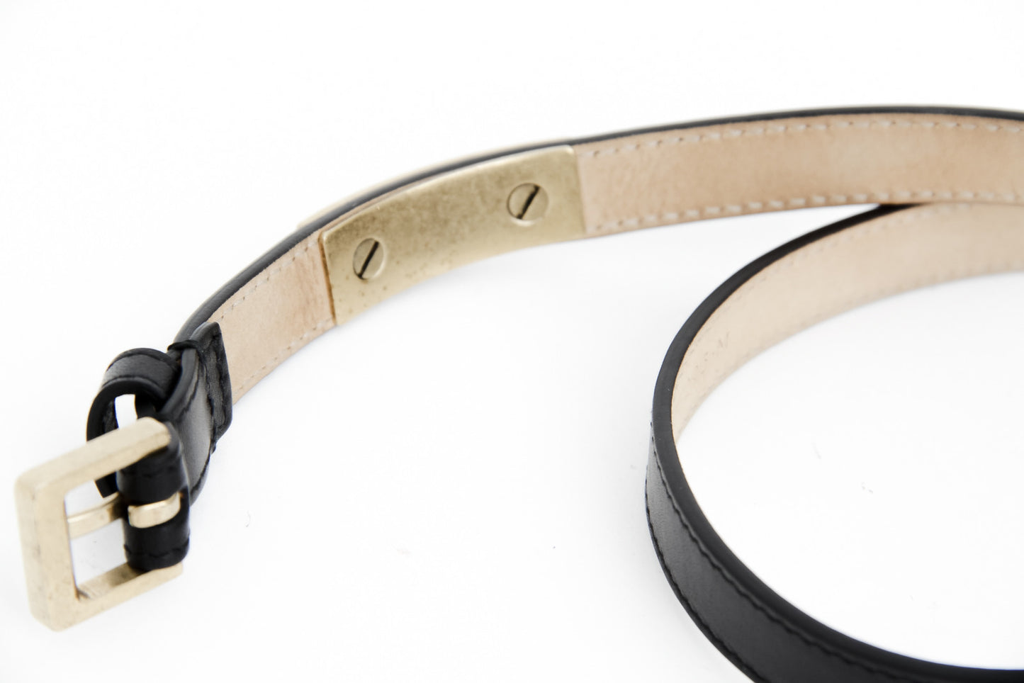 WRAPAROUND STUD BRACELET