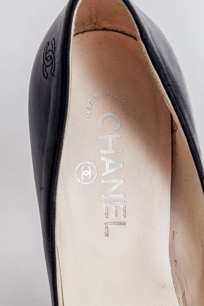 METALLIC HEEL PUMPS