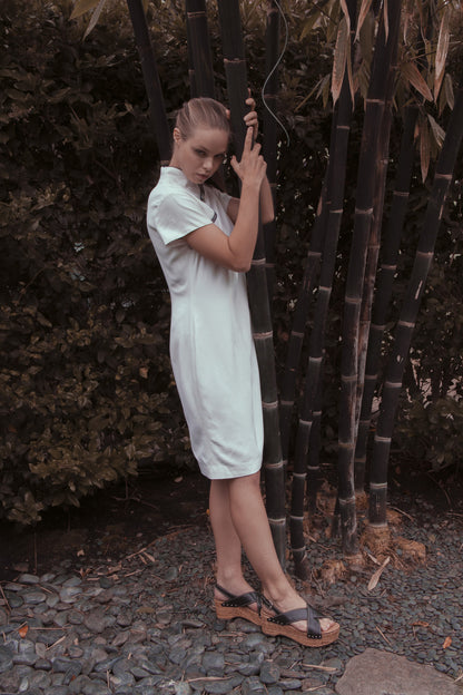 WHITE ZIP MANDARIN COLLAR DRESS