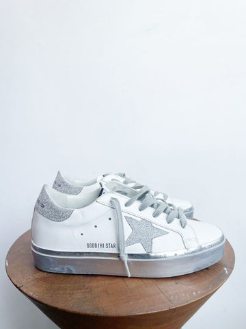 GOLDEN GOOSE Superstar Gold Leather Perforated Star Metallic Low Top Sneaker 39