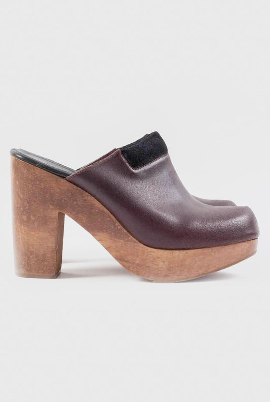 IDOLON CLOGS