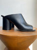 BLACK TABI HEEL