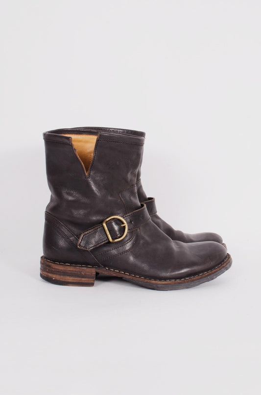 ELI BOOTIES