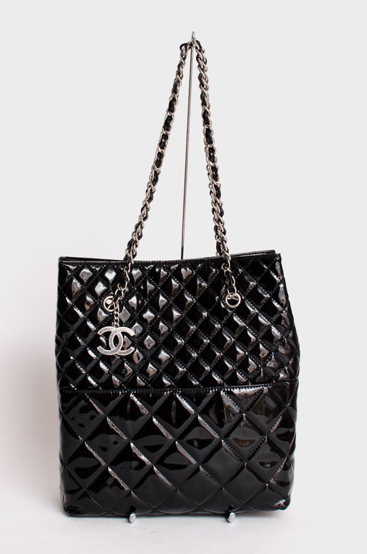 PATENT LEATHER TOTE