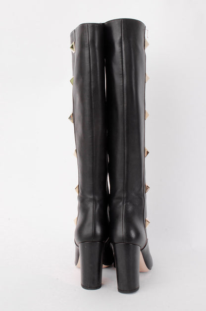 BLACK ROCKSTUD BOOT