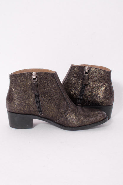 METALLIC ANKLE BOOTS