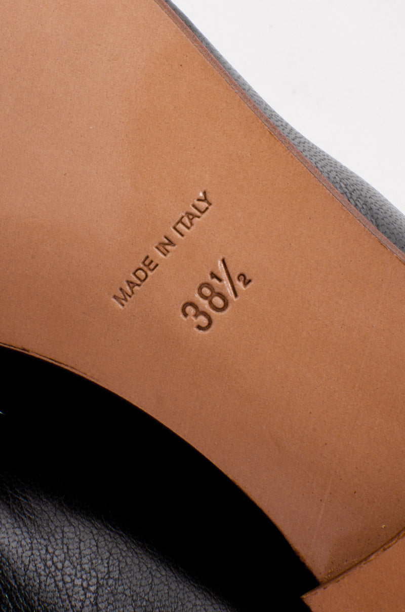 GLOVE BOOTS WITH TAGS