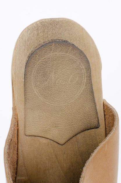 BEIGE PLATFORM SLIDES