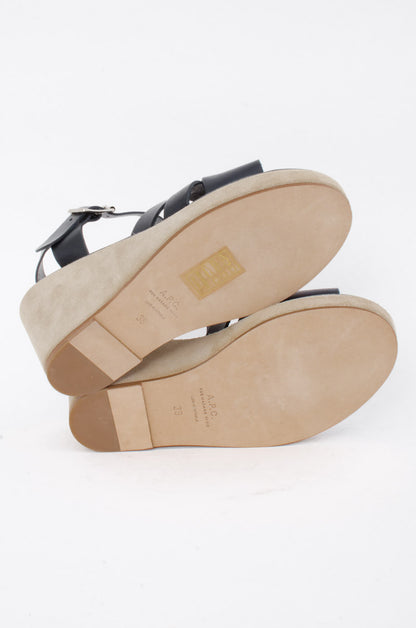 DEBBIE WEDGE WITH TAGS