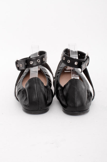 LOVE LATCH FLATS