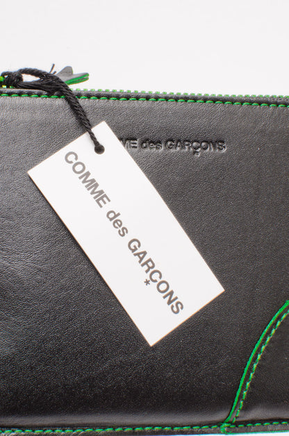 MARVELOUS STITCHED WALLET WITH TAGS