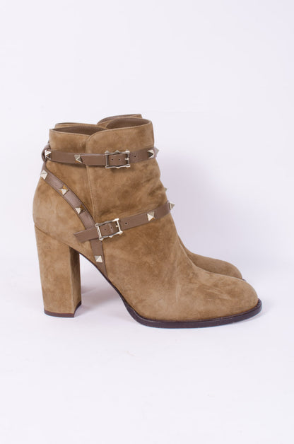 ROCKSTUD ANKLE BOOTS