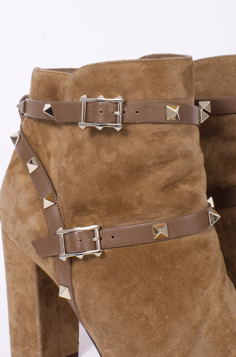 ROCKSTUD ANKLE BOOTS