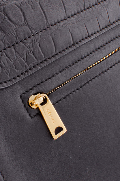 EMBOSSED TRAPEZE BAG