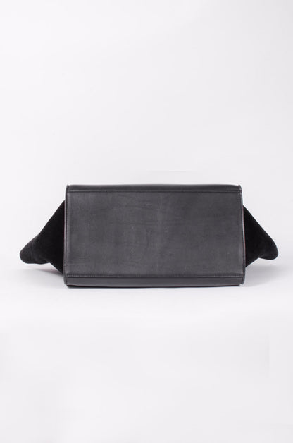 EMBOSSED TRAPEZE BAG