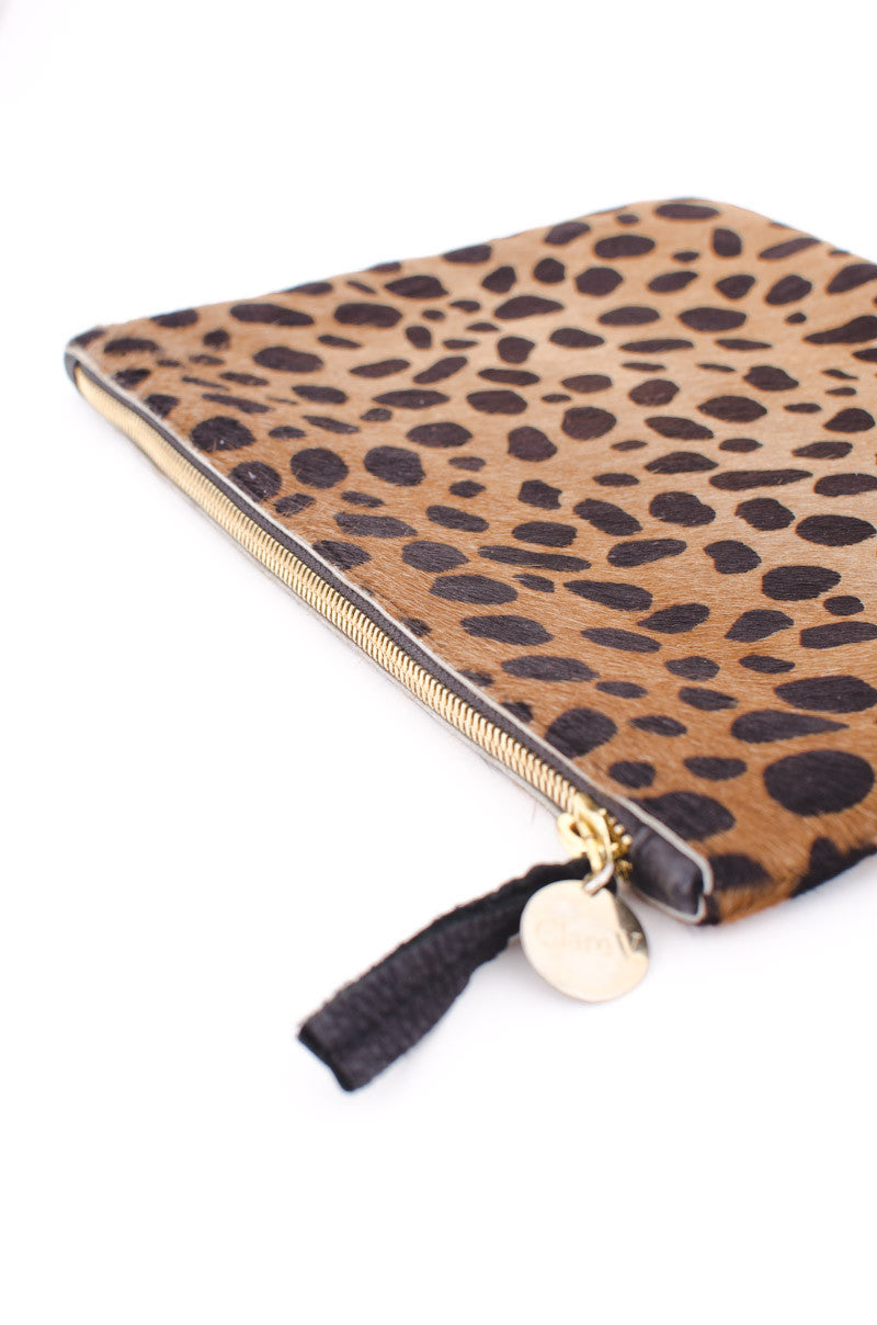 FLAT LEOPARD CLUTCH