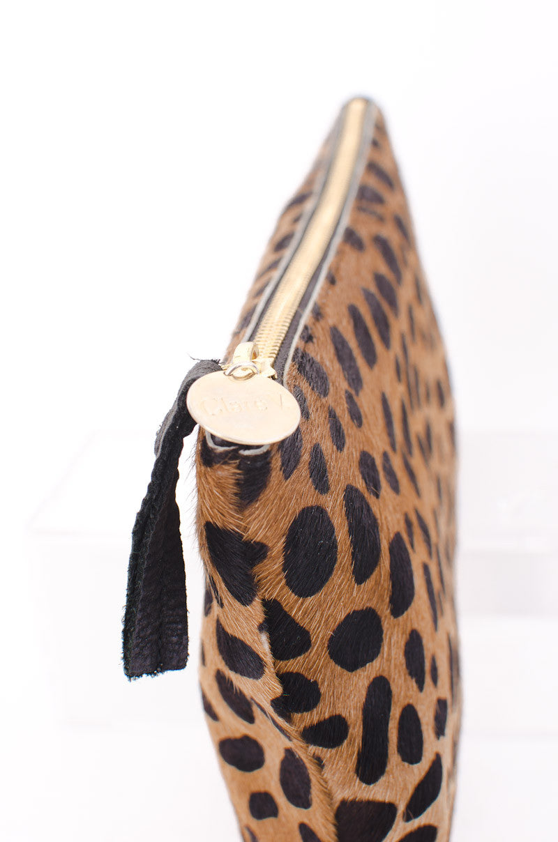FLAT LEOPARD CLUTCH
