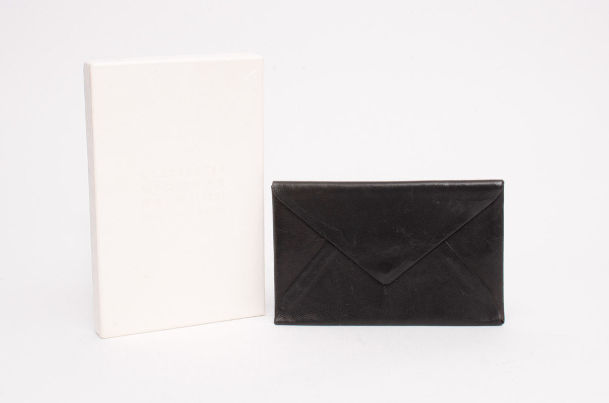 ENVELOPE CLUTCH