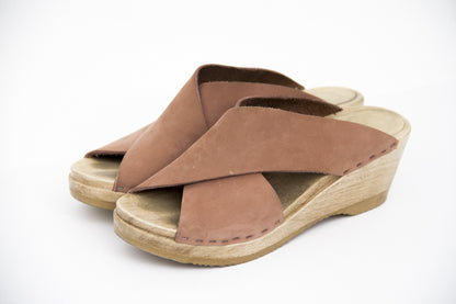 FRIDA CLOGS