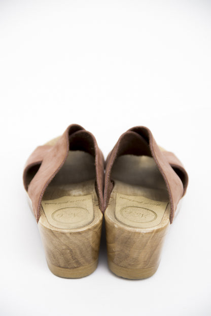 FRIDA CLOGS