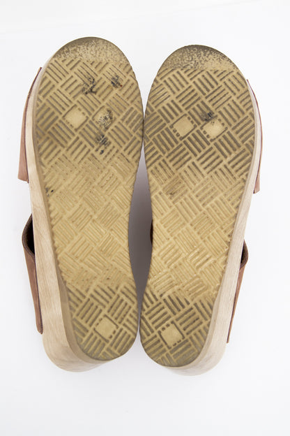 FRIDA CLOGS