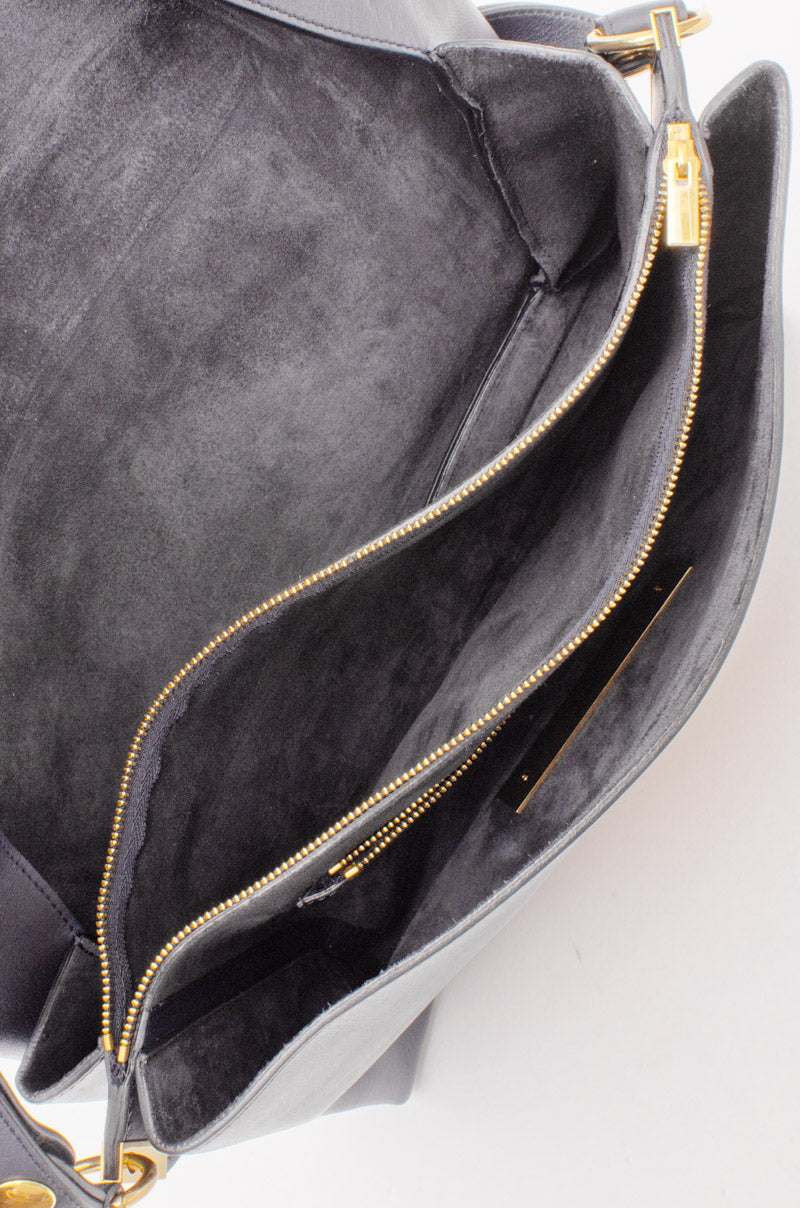NAVY BLADE BAG