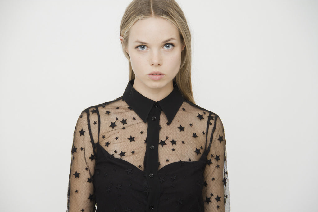 STAR EMBROIDERED BLOUSE